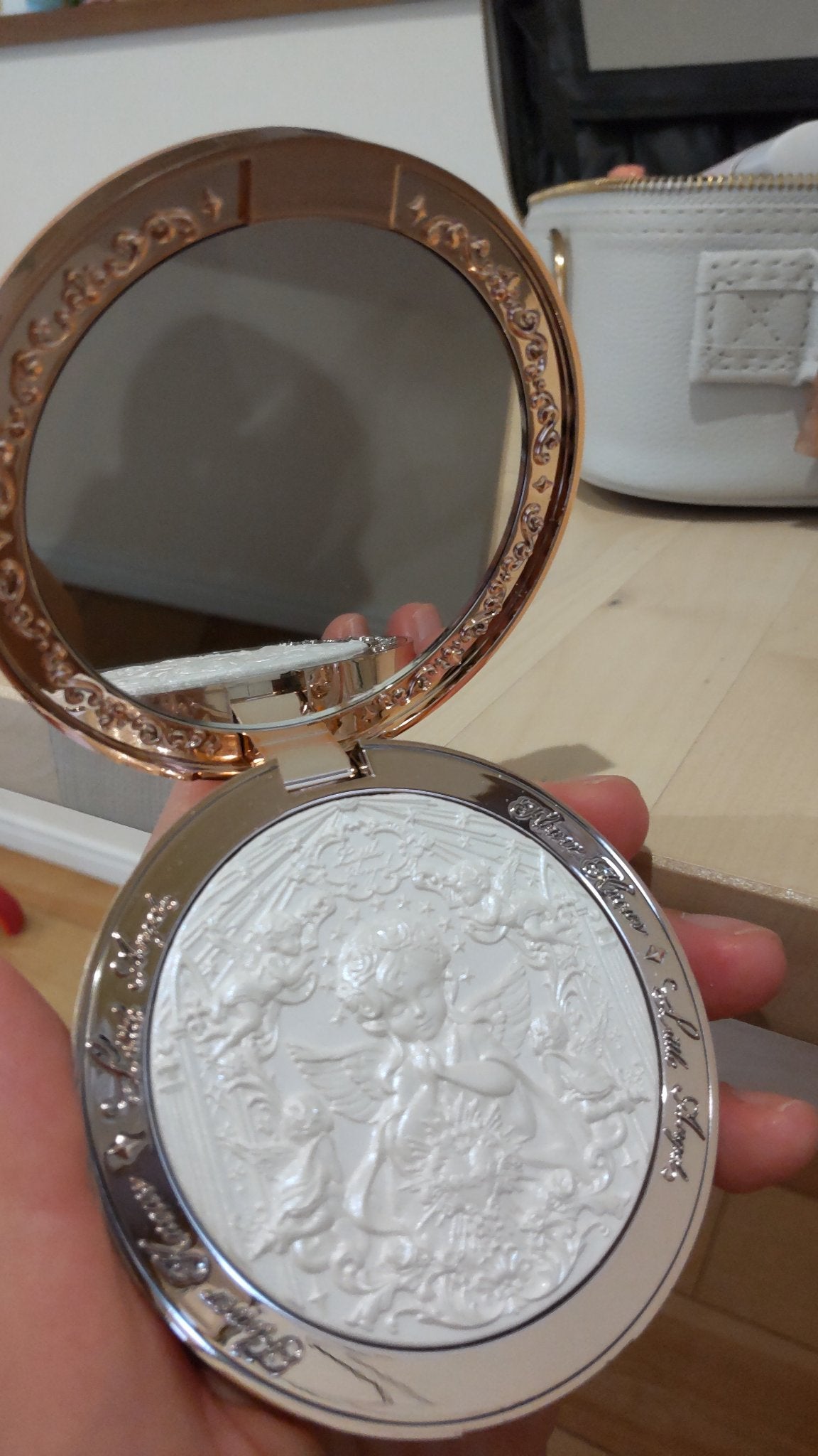 フラワーノーズ リトルエンジェルコレクション ハイライター/FlowerKnows/パウダーハイライトを使ったクチコミ(2枚目)