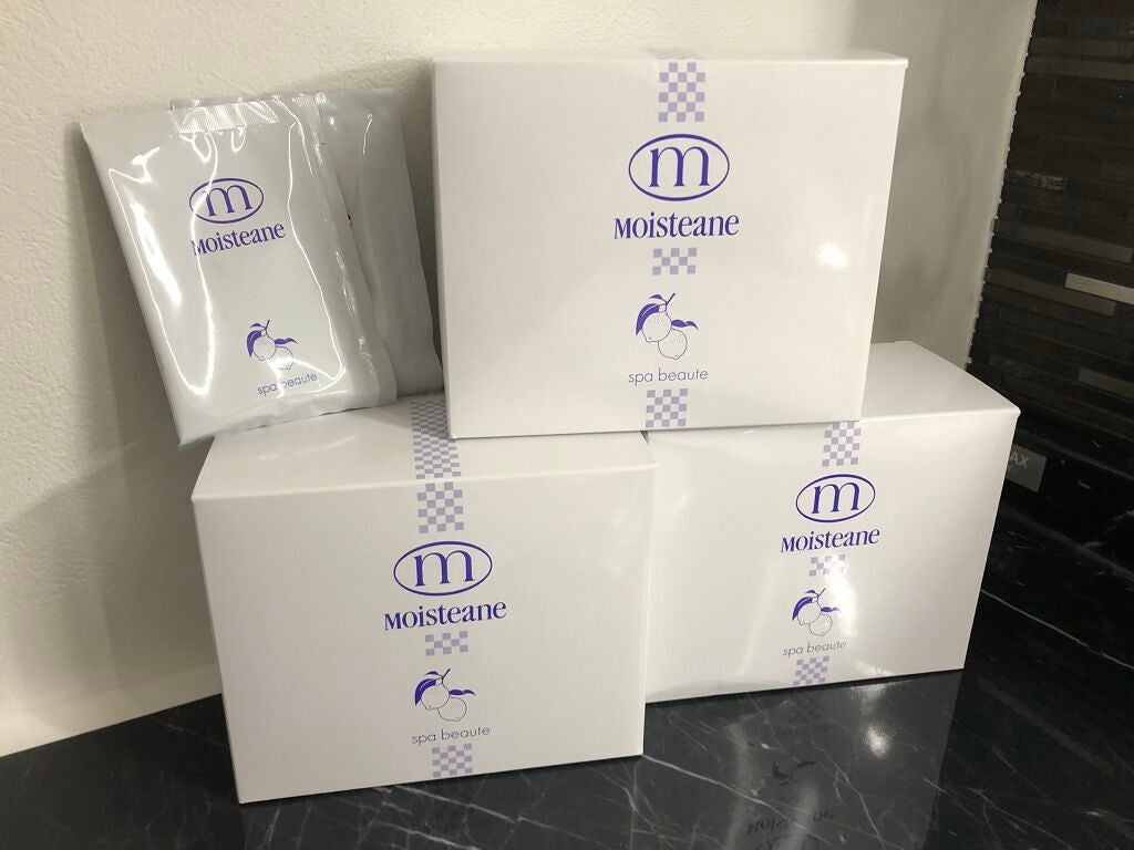 cafemoka on LIPS 「1月コスメの購入品です!モイスティーヌ基礎化粧品になります✨今..」(3枚目)