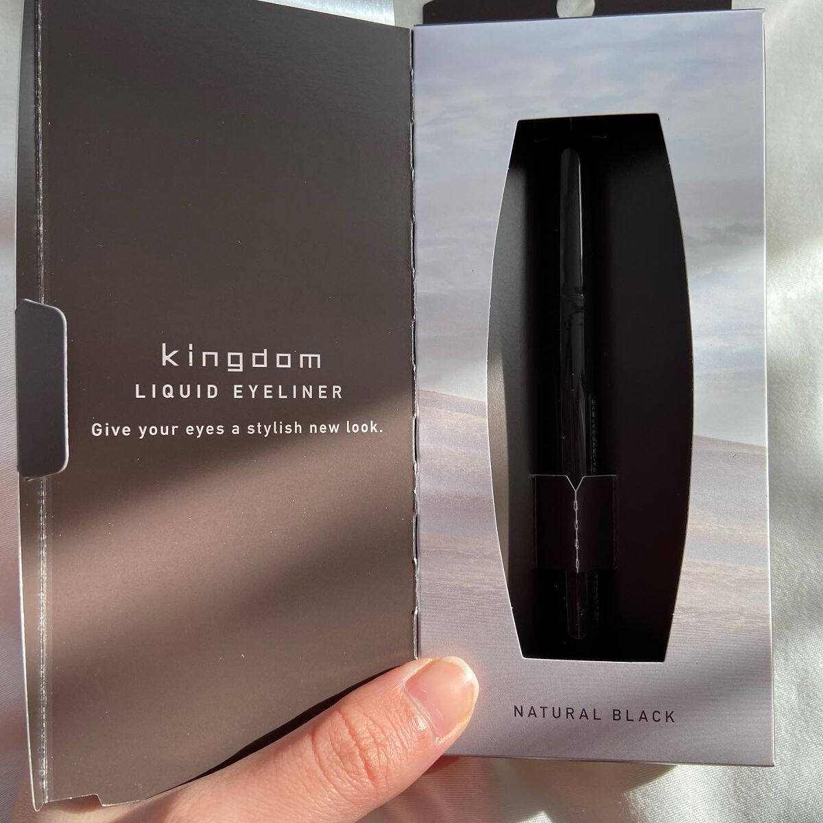 キングダム リキッドアイライナーR1 ナチュラルブラック/キングダム/リキッドアイライナーを使ったクチコミ（3枚目）
