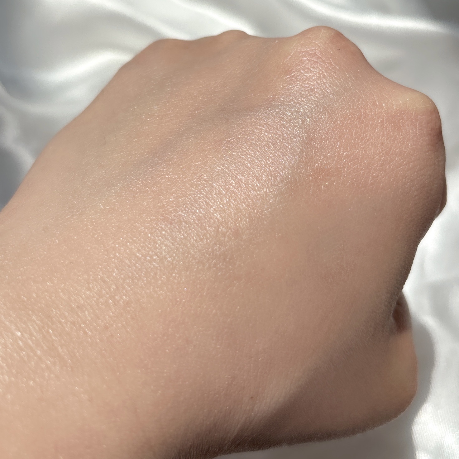 モイスチュアライジング プライマー/PAUL & JOE BEAUTE/化粧下地を使ったクチコミ（3枚目）