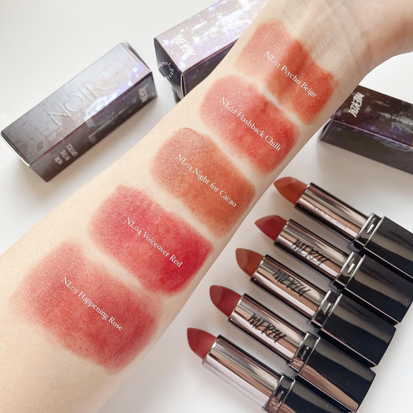 ノワール イン ザ リップスティック/MERZY/口紅を使ったクチコミ(3枚目)