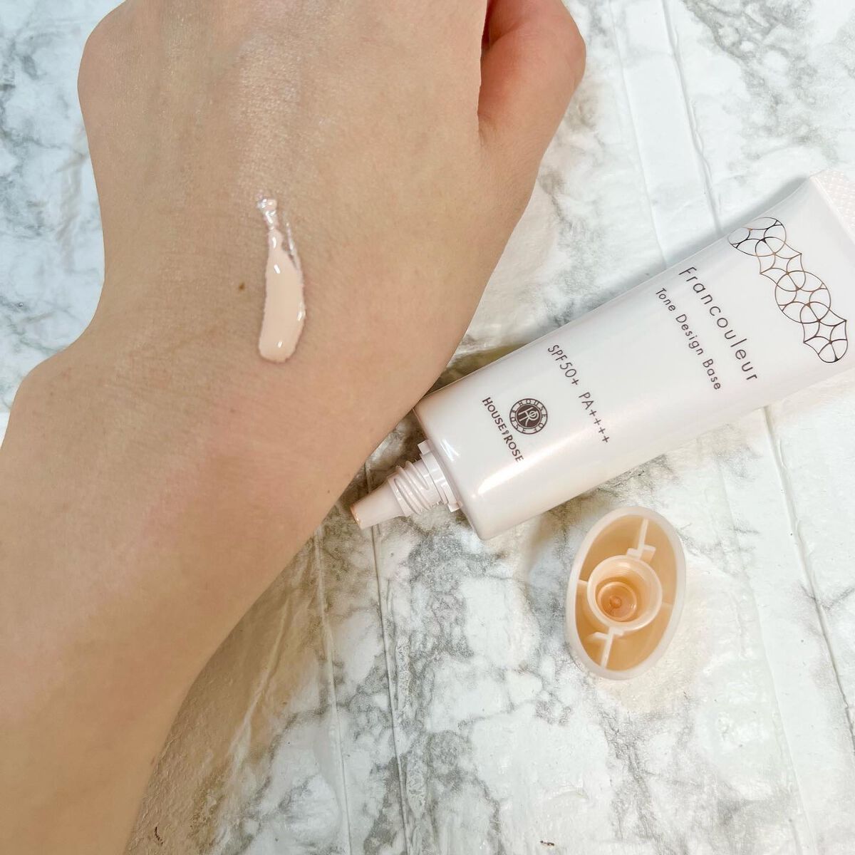 フランクルール トーンデザインベース/ハウス オブ ローゼ/日焼け止めクリームを使ったクチコミ（2枚目）