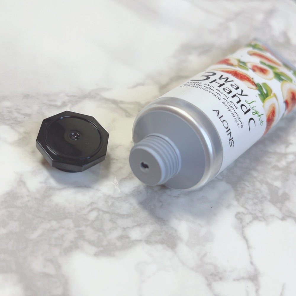 ハンドクリームライト/3ウェイ/ハンドクリームを使ったクチコミ(3枚目)