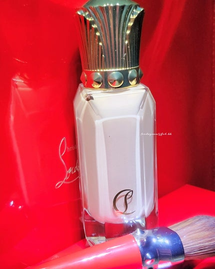 タンフェティッシュ ルフルイド/クリスチャン ルブタン/リキッドファンデーションを使ったクチコミ(4枚目)