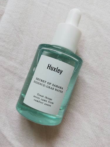 Huxley ESSENCE GRAB WATER
.
今回のハクスリー美容液は、初の水分補給がっつりのこちらにしました💙
暑い季節に起こす、乾燥からのシワを防止するにも保湿はマストですよね。
.
テク