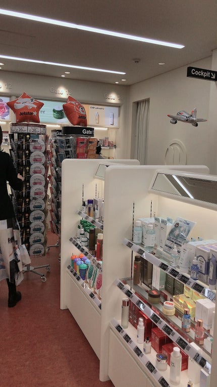 丸の内OL🌷Kei   フォロバ on LIPS 「LAOX×Jetstarのコラボ企画が『LAOXBEAUTYA..」(4枚目)