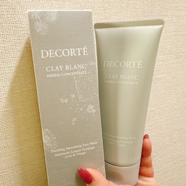 DECORTÉ
クレイ ブラン　ハーバル フェイスウォッシュ


コスデコの洗顔気になってて、そろそろ無くなりそうだったので選んできました！！


乾燥肌にはワンランク上の方が良さそうだったし匂いもそっ