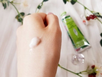 ヴァーベナ フラッペハンドクリーム/L'OCCITANE/ハンドクリームを使ったクチコミ(3枚目)