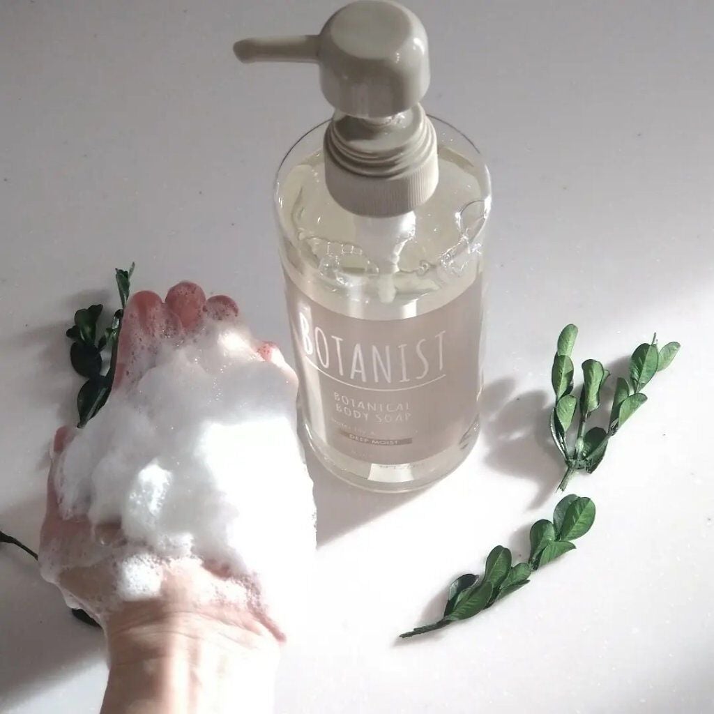 ボタニカルボディーソープ(ディープモイスト)/BOTANIST/ボディソープを使ったクチコミ(3枚目)
