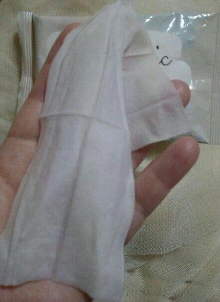 メイク直し用乳液コットンシート (ボタニカルホワイト)/makegenic(メイクジェニック)/フェイスシートを使ったクチコミ(2枚目)