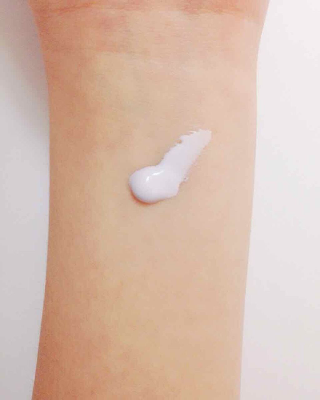 スキンアクア トーンアップUVエッセンス/スキンアクア/日焼け止めクリームを使ったクチコミ(2枚目)