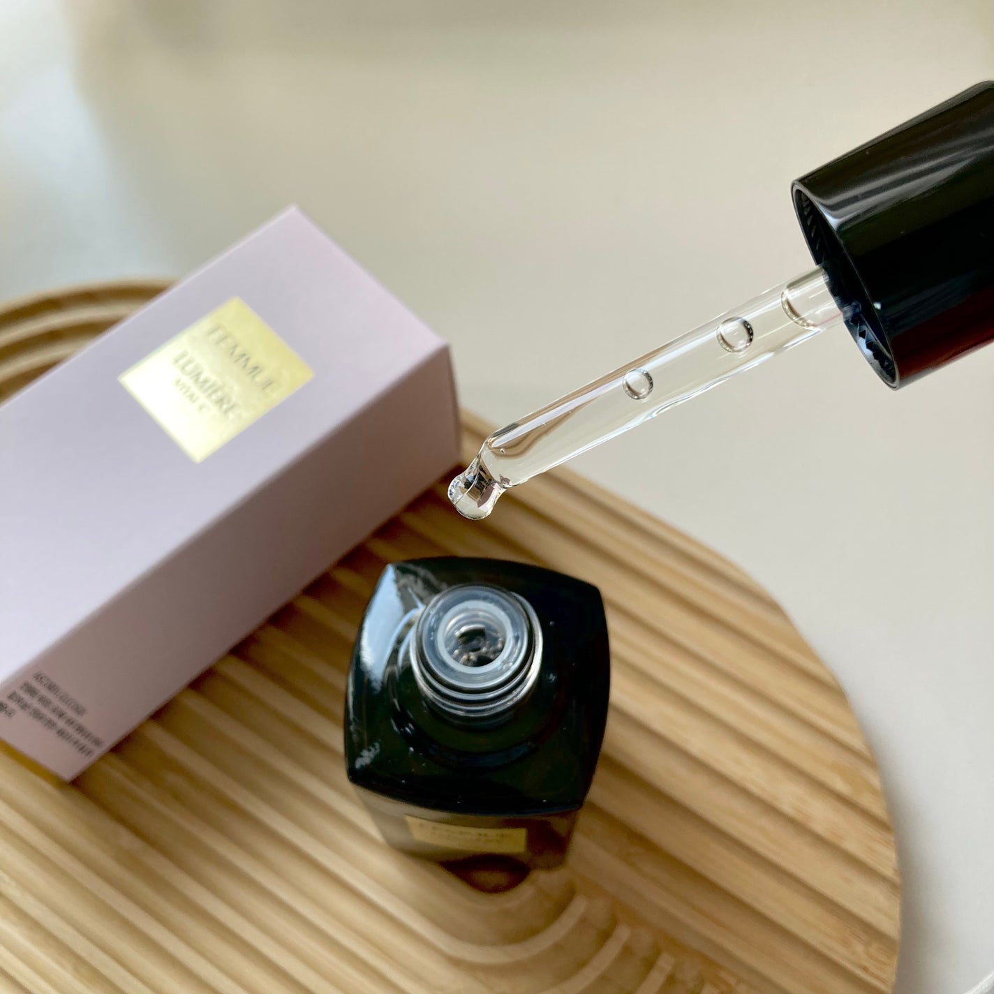 ルミエール ヴァイタルC/FEMMUE/ブースター・導入液を使ったクチコミ(2枚目)