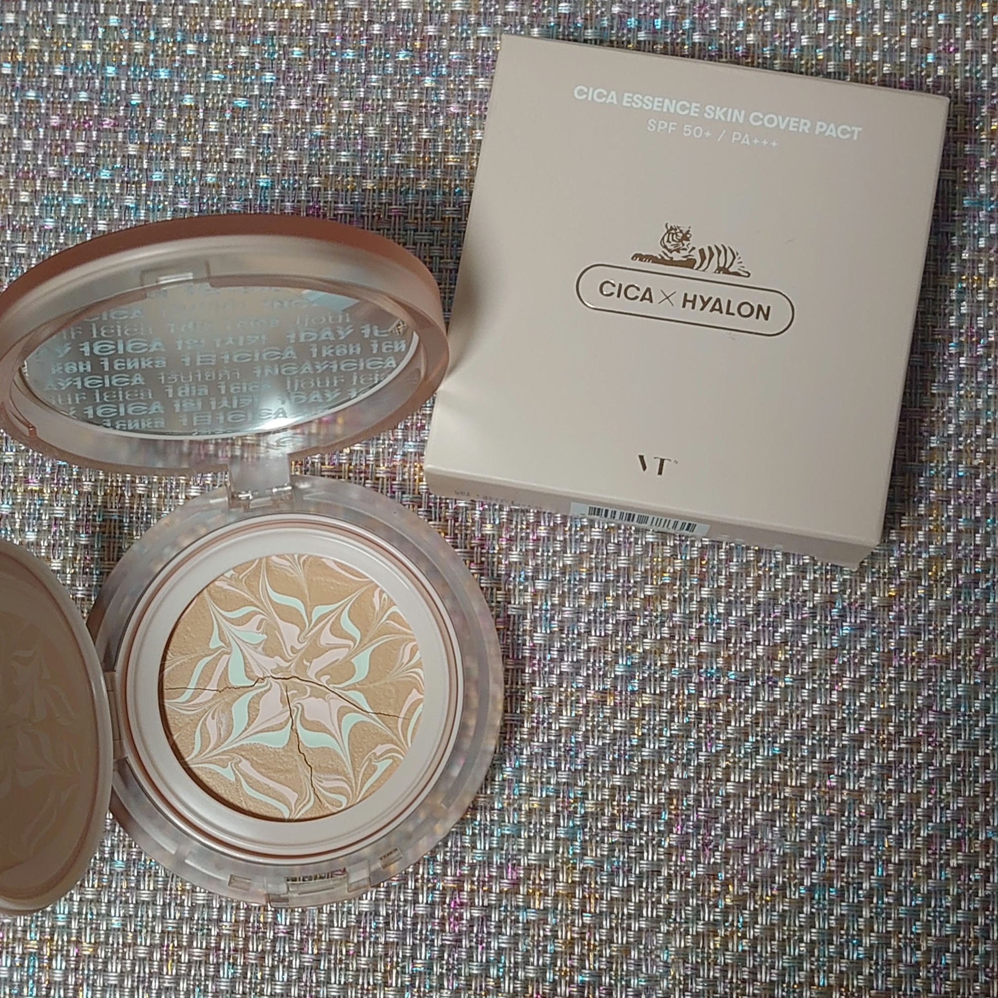 CICA エッセンススキンカバーパクト/VT/パウダーファンデーションを使ったクチコミ（1枚目）