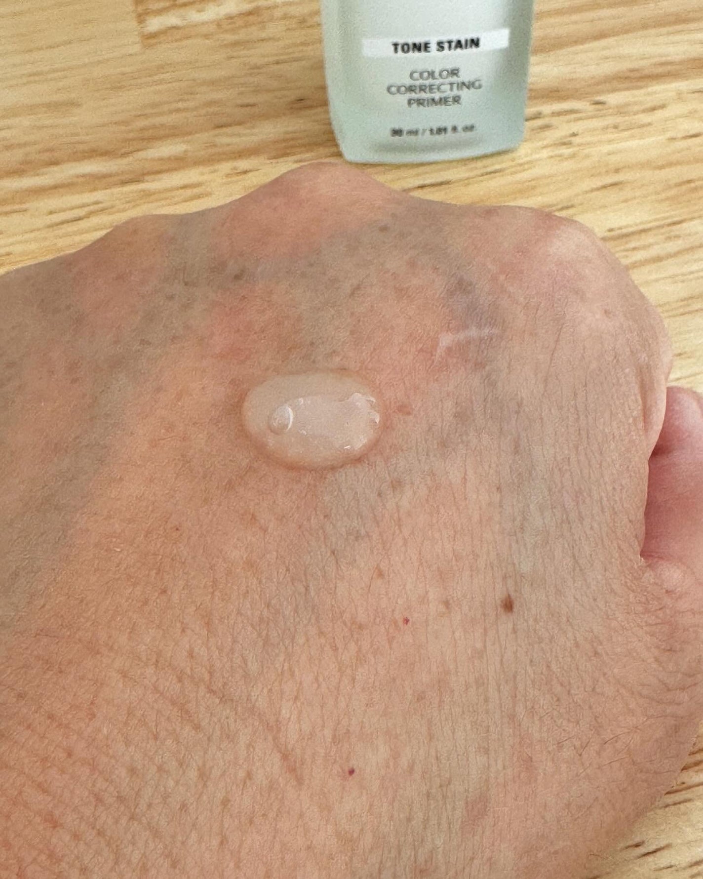 トーンステインカラーコレクティングプライマー/VDL/化粧下地を使ったクチコミ(3枚目)