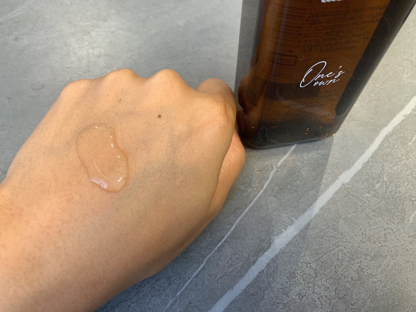 プラチナレーベル ワンズエッセンスローション(ヒト幹細胞培養液)/プラチナレーベル/化粧水を使ったクチコミ(2枚目)