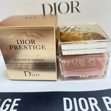 Dior プレステージ ル ゴマージュ
メイクイベントに参加させていただき、
スキンケアからメイクアップまでしていただきました。
いつも乾燥でオデコがカサカサになると相談するとこのスクラブをお勧めして下