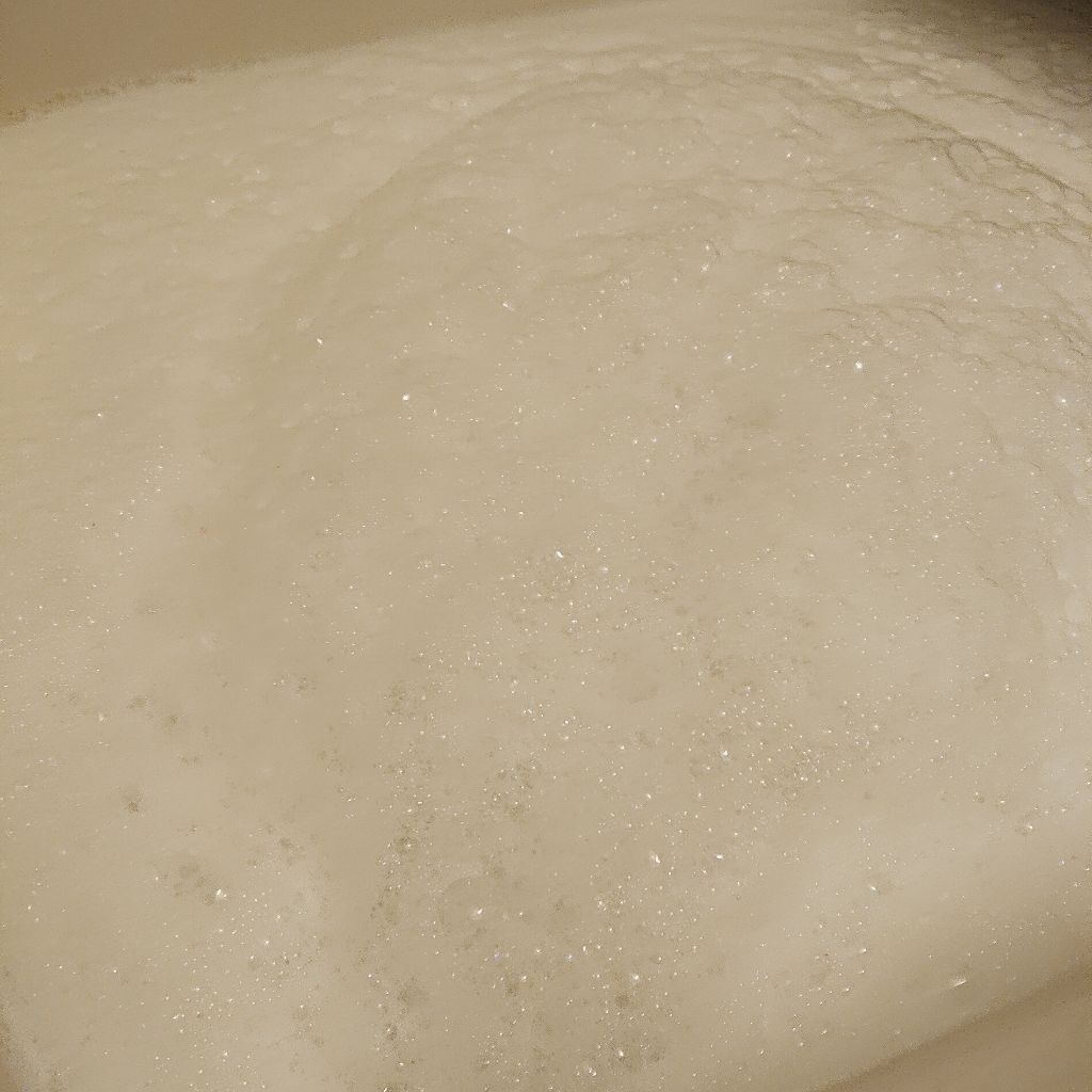 贅沢泡とろ 入浴料 ジュエリーローズの香り/お湯物語/保湿系入浴剤を使ったクチコミ（2枚目）