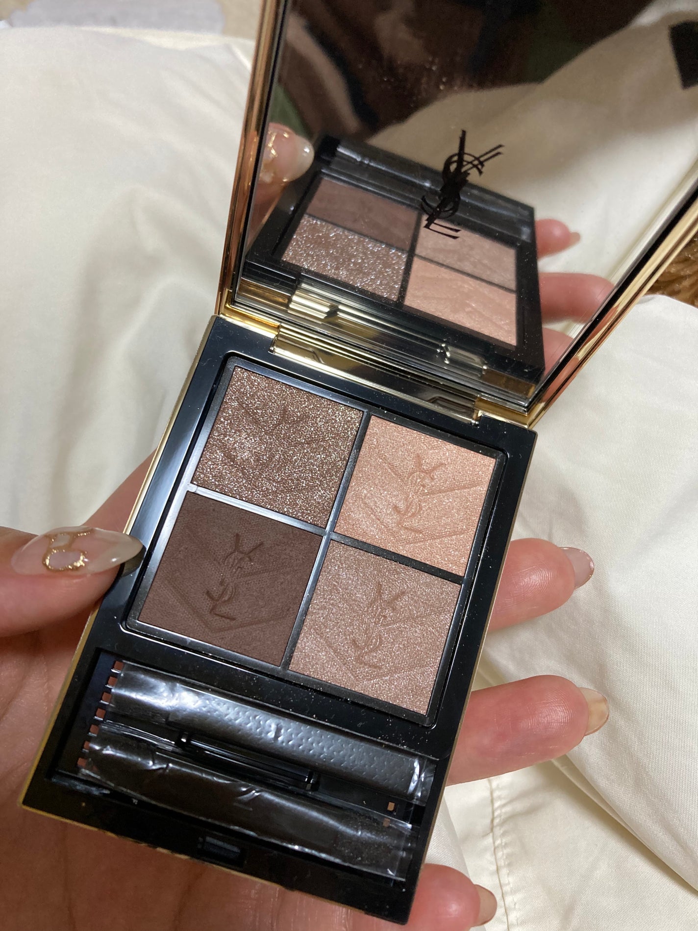 クチュール ミニ クラッチ/YVES SAINT LAURENT BEAUTE/アイシャドウパレットを使ったクチコミ(2枚目)