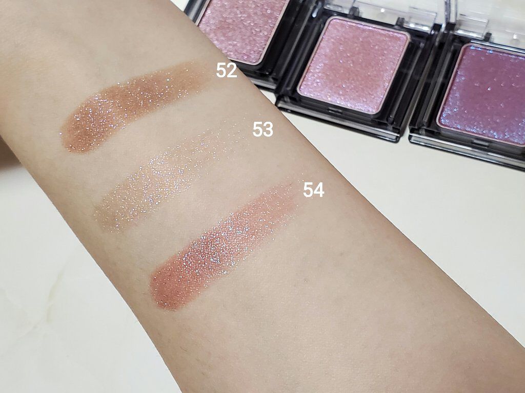  シアー グリッターアイズ 52 マチュアチャーム(MATURE CHARM)/KiSS/単色アイシャドウを使ったクチコミ（3枚目）