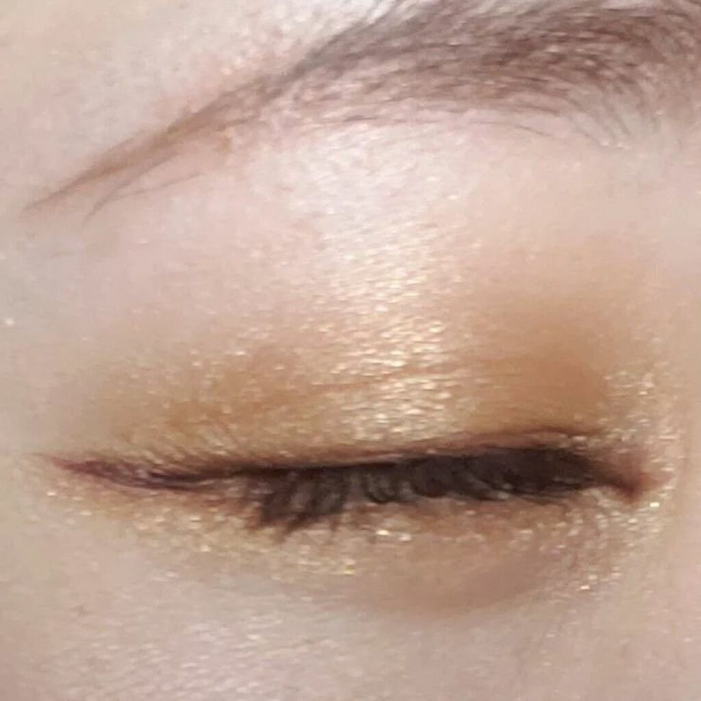 セルヴォーク ヴォランタリー アイズ 10 エクルベージュ/Celvoke/単色アイシャドウを使ったクチコミ（2枚目）