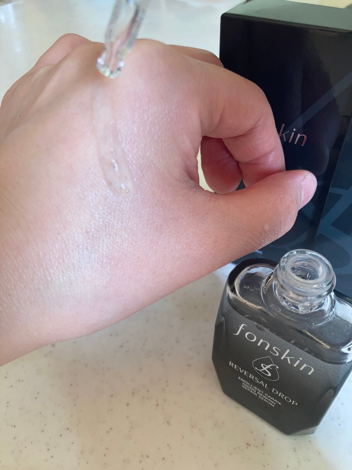 mayu on LIPS 「fonskinフォンスキンリバーサルドロップ20ml9548円..」(3枚目)