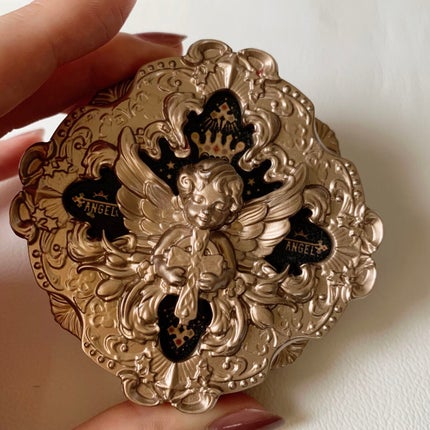 リトルエンジェル ハイライター レヴェレーション(啓示録)/FlowerKnows/パウダーハイライトを使ったクチコミ(2枚目)