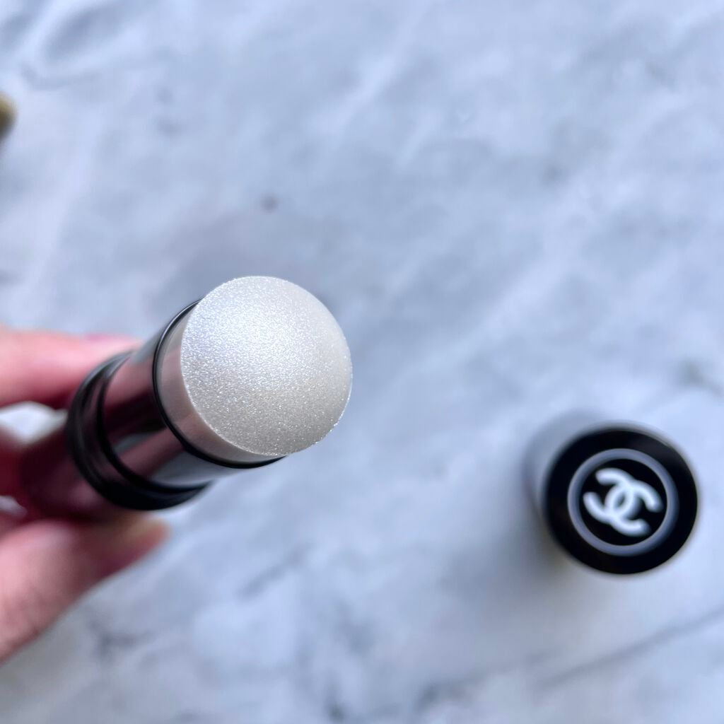 ボーム エサンシエル/CHANEL/スティックハイライトを使ったクチコミ(2枚目)