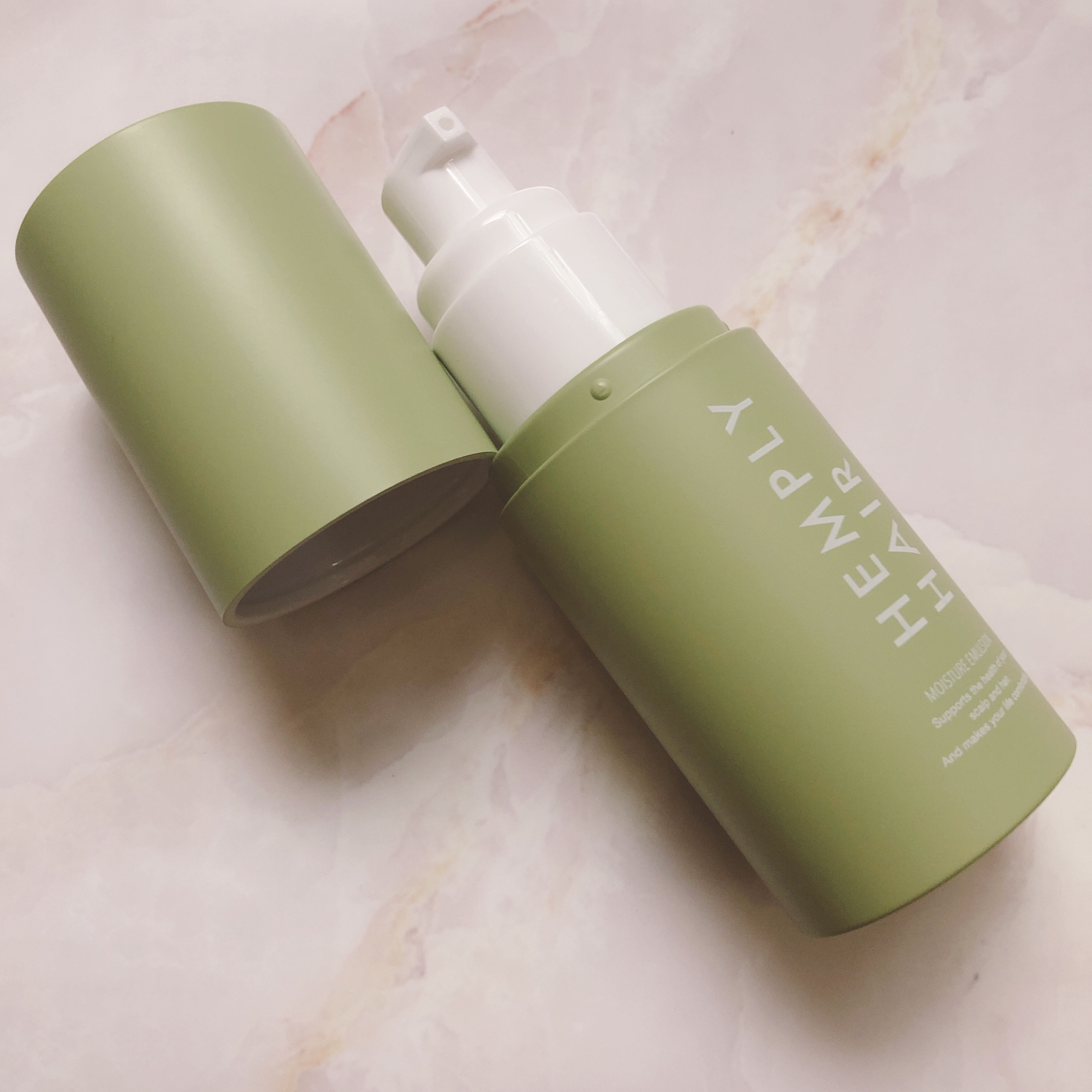 モイスチャーエマルジョン /HEMPLY HAIR/ヘアミルクを使ったクチコミ（2枚目）