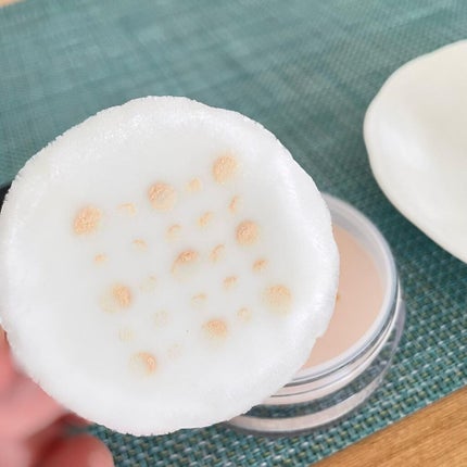 フィニッシングUVパウダー クール/チャコット・コスメティクス/ルースパウダーを使ったクチコミ(8枚目)