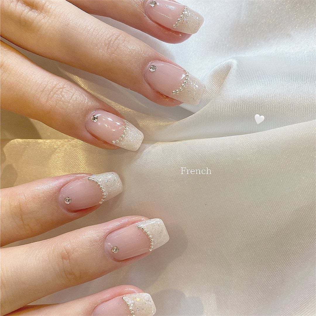 mina on LIPS 「ラメたっぷりFrench♡Cplan#ジェル#ネイル#ジェ..」(1枚目)