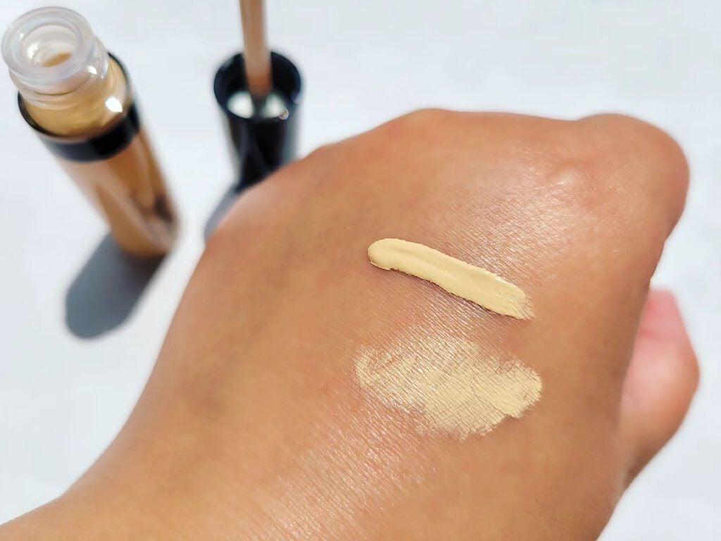 モイストラボ エッセンス薬用美白コンシーラー/Moist Labo/リキッドコンシーラーを使ったクチコミ(3枚目)