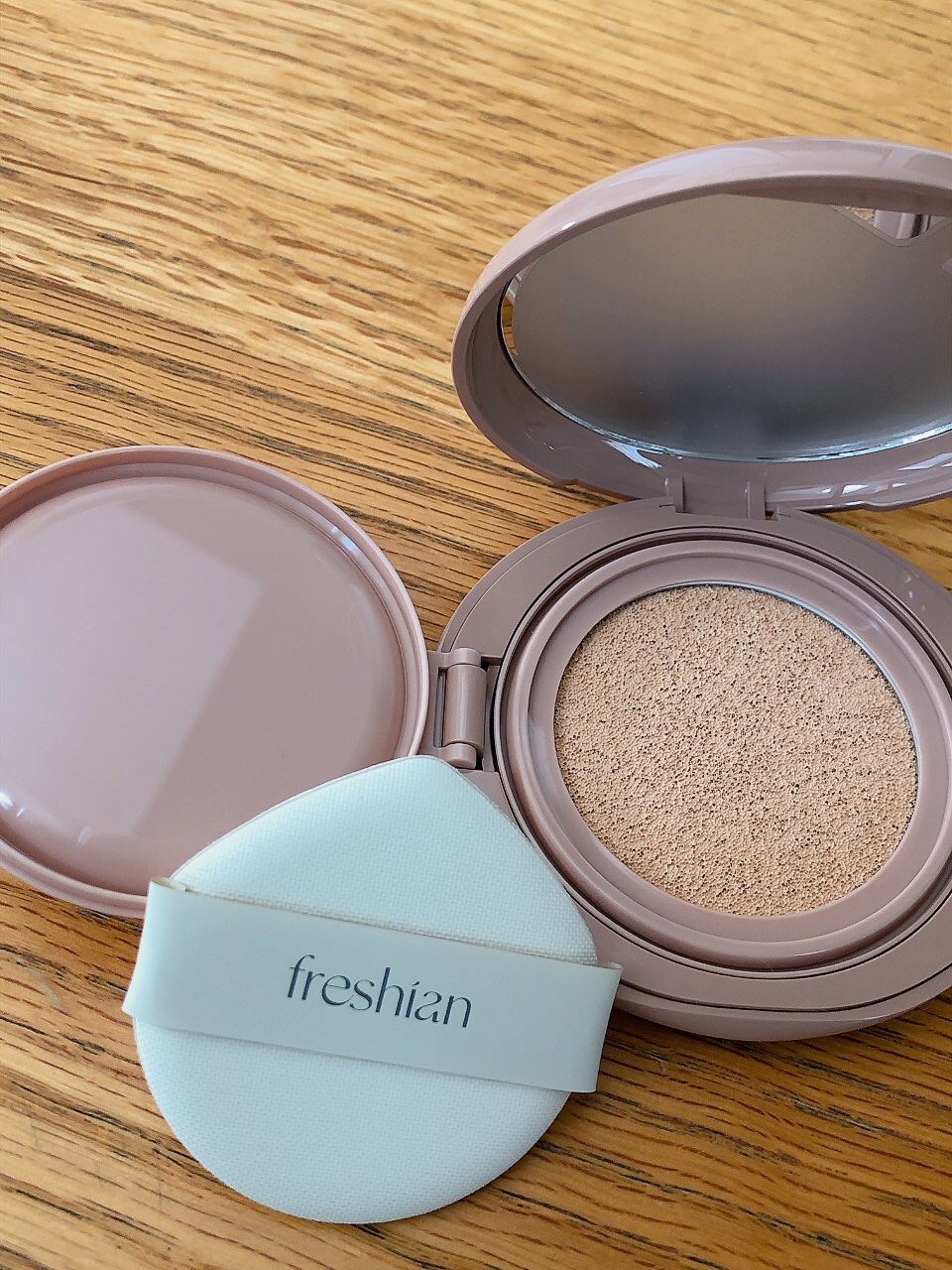 エッグライク グロウクッション/freshian/クッションファンデーションを使ったクチコミ（2枚目）