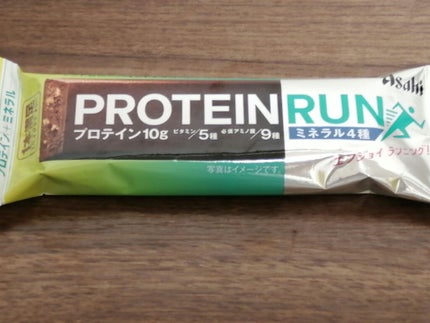 プロテイン・ラン ベイクドチョコ/1本満足バー/プロテインバーを使ったクチコミ(1枚目)