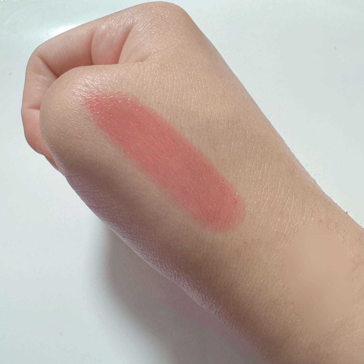 mii❤︎ on LIPS 「ご覧いただきありがとうございます👀♡とっても可愛いリップを購入..」(3枚目)