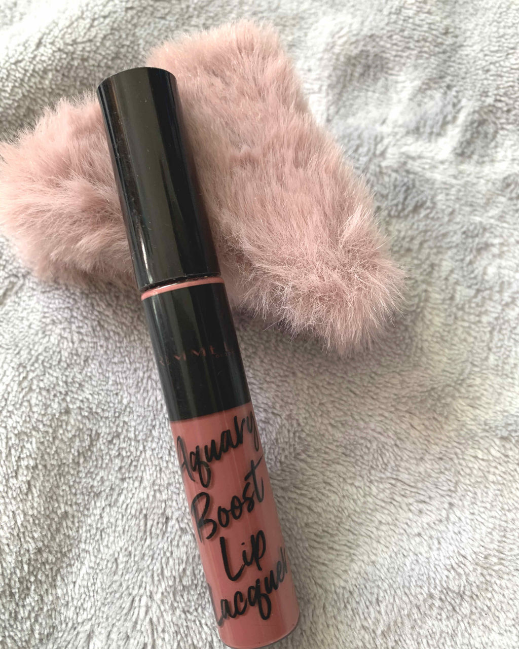 アクアリィ ブースト リップラッカー/リンメル ロンドン/リップグロスを使ったクチコミ（1枚目）