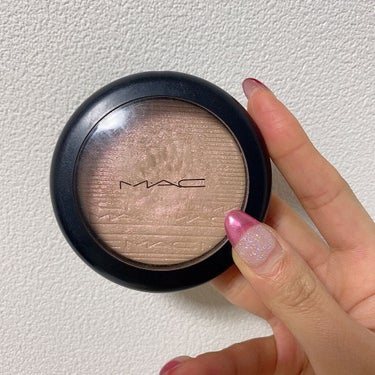 


🍑🍑🍑


こんばんは🌸
ベスコス編のハイライトです🤍

mac
エクストラ ディメンション スキンフィニッシュ
ショーゴールド✨🤍

これは今年買ったものじゃないけど、、😂
もう2〜3年くらい使