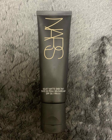 ベルベットマットスキンティント SPF30／PA+++/NARS/リキッドファンデーションを使ったクチコミ（2枚目）