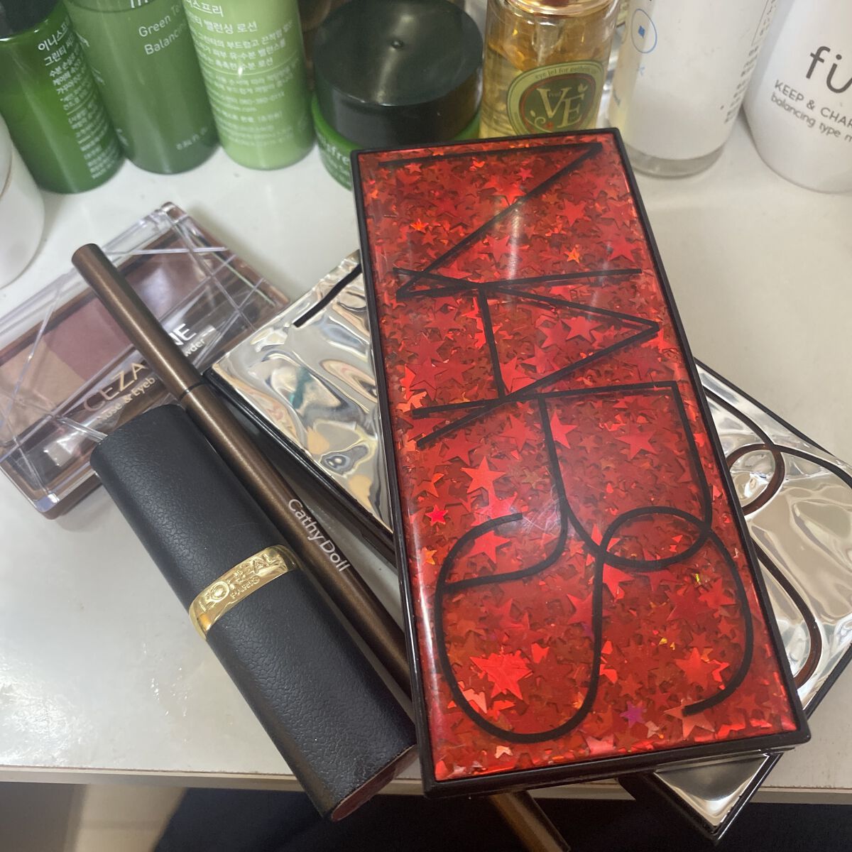 カラーリッシュモイストマットN 300 フレーミング クラウド/ロレアル パリ/口紅を使ったクチコミ（1枚目）