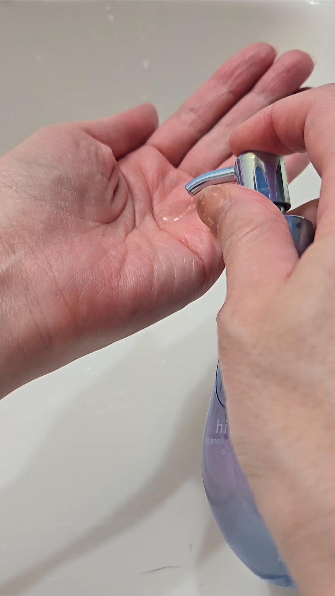 ヒリツ バランスリペアヘアオイル オーロラ/hiritu/ヘアオイルを使ったクチコミ（2枚目）