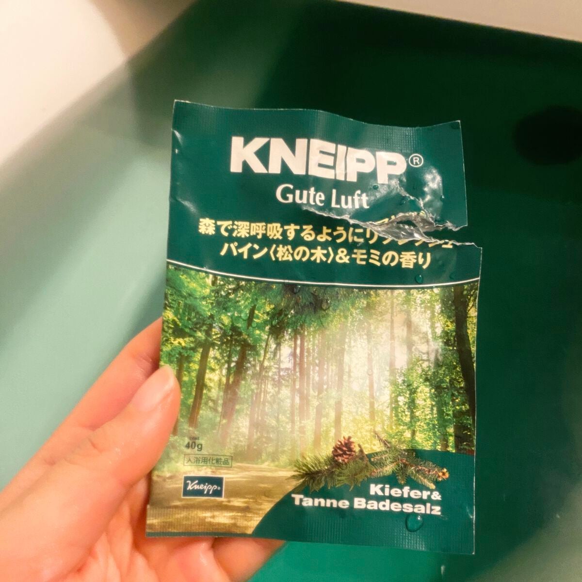 クナイプ グーテルフト バスソルト パイン<松の木>&モミの香り/クナイプ/無機塩系入浴剤を使ったクチコミ(1枚目)