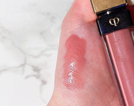 クレ・ド・ポー ボーテ ブリアンアレーブルエクラ/クレ・ド・ポー ボーテ/リップグロスを使ったクチコミ(4枚目)