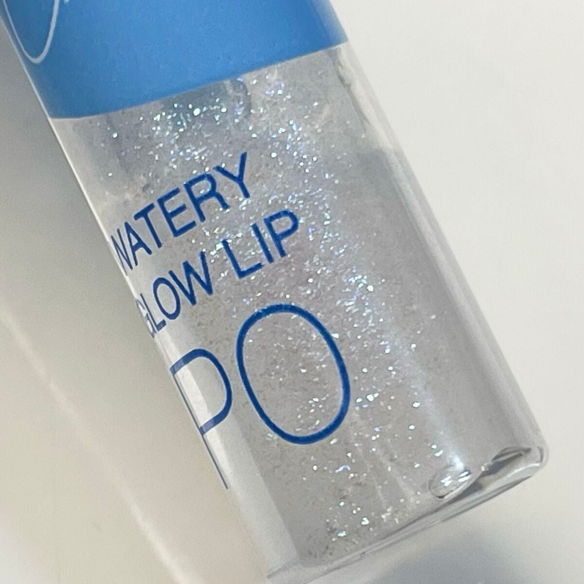 ウォータリーグロウリップ/CEZANNE/リップグロスを使ったクチコミ(4枚目)