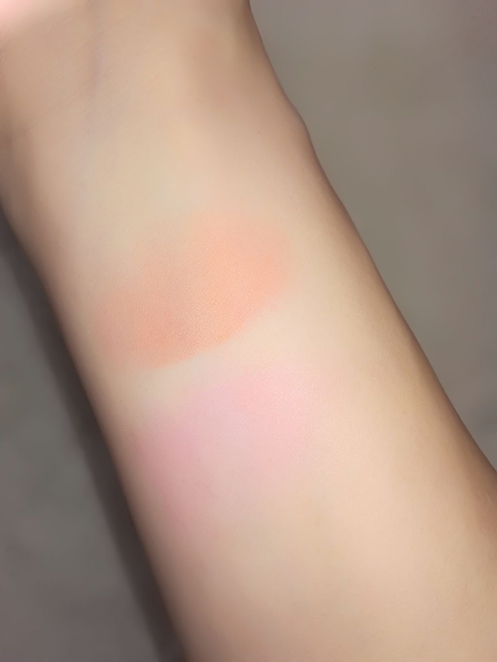 ジューシーレディリキッドチーク/キャンメイク/リキッドチークを使ったクチコミ（3枚目）