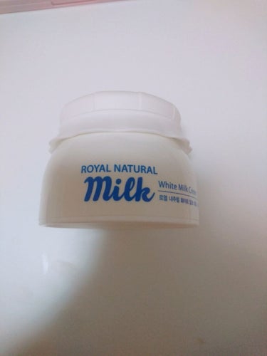 WHITE MILK CREAM/3CE/フェイスクリームを使ったクチコミ（3枚目）