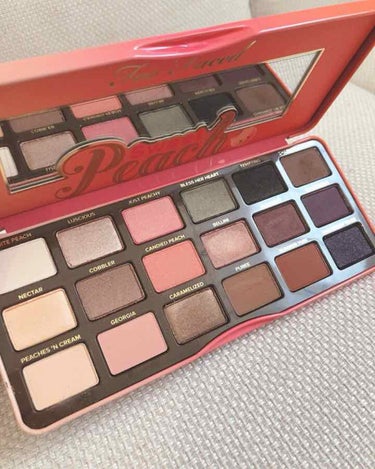 スイートピーチ アイシャドウ パレット/Too Faced/アイシャドウパレットを使ったクチコミ（2枚目）