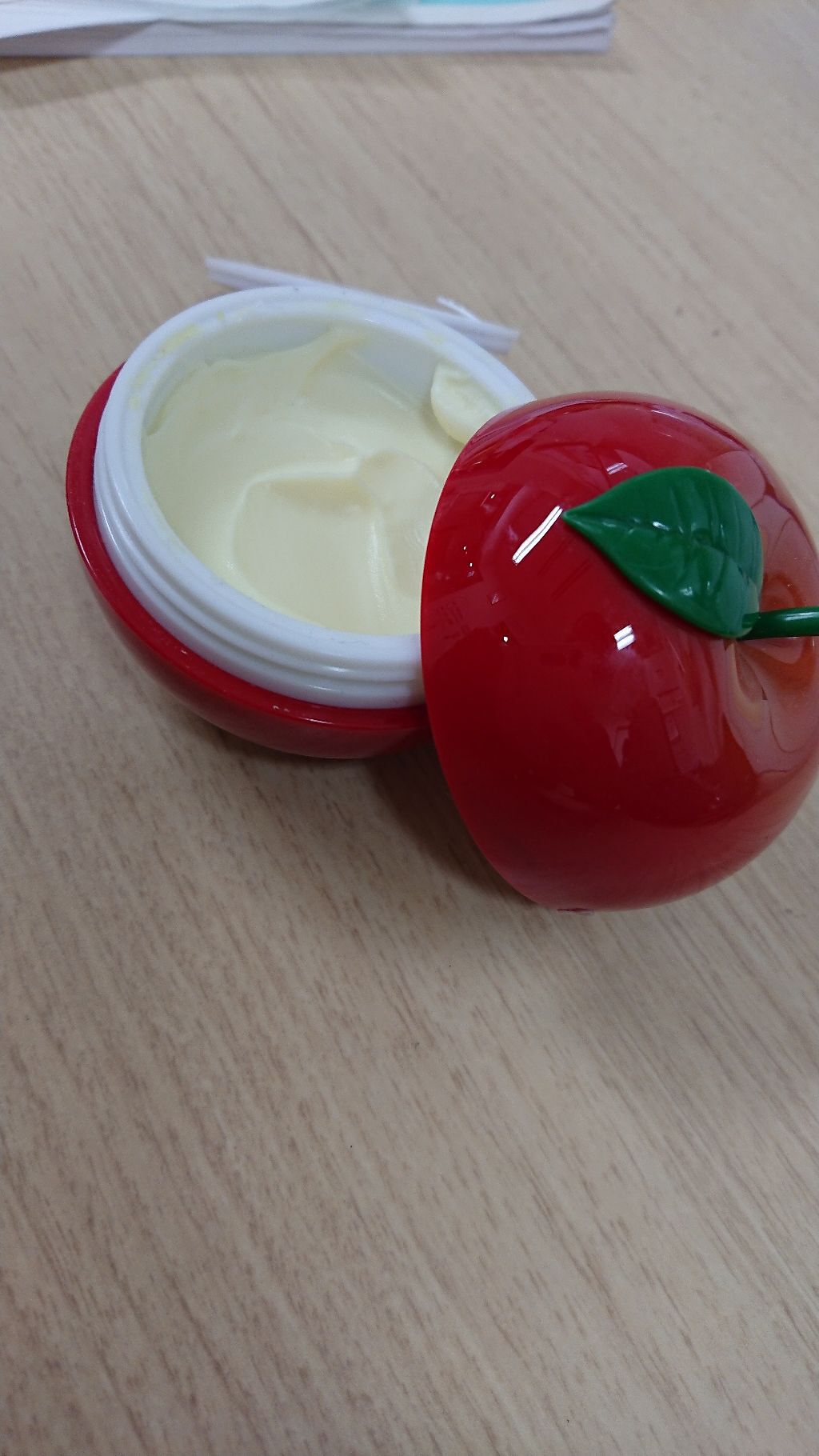 TONYMOLYフルーツリップバームシリーズ/TONYMOLY/リップバームを使ったクチコミ（2枚目）