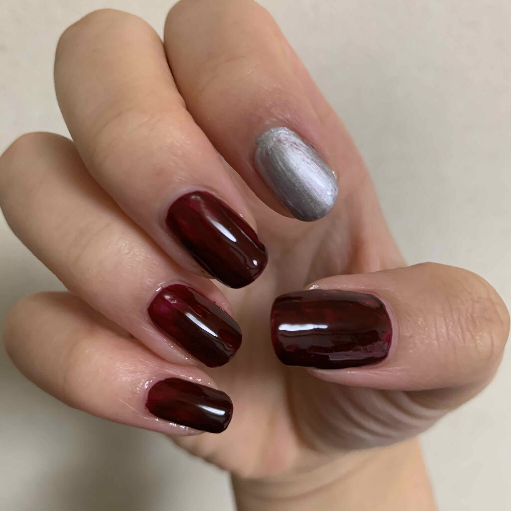 ネイルホリック リミテッドカラー Sweets Holic RD460/ネイルホリック/マニキュアを使ったクチコミ（2枚目）