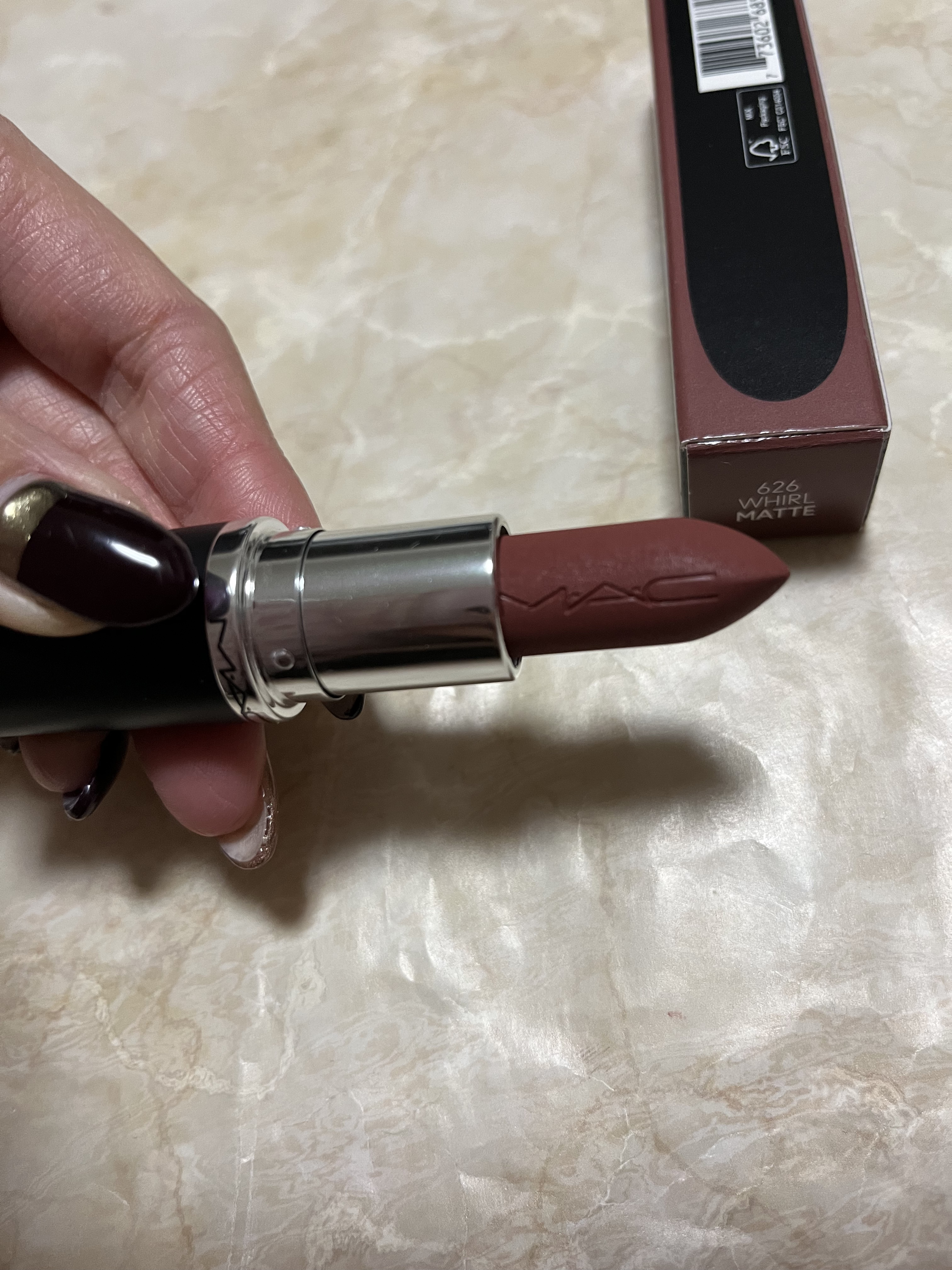 マキシマル シルキー マット リップスティック ホワール/M・A・C/口紅を使ったクチコミ（3枚目）