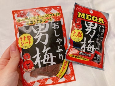 ノーベル製菓 おしゃぶり男梅のクチコミ「すごいなこれ🙄
とくにメガ大粒男梅が🤣🤣

味が美味しいとか美味しくないとかの次元じゃない気が.....」（3枚目）