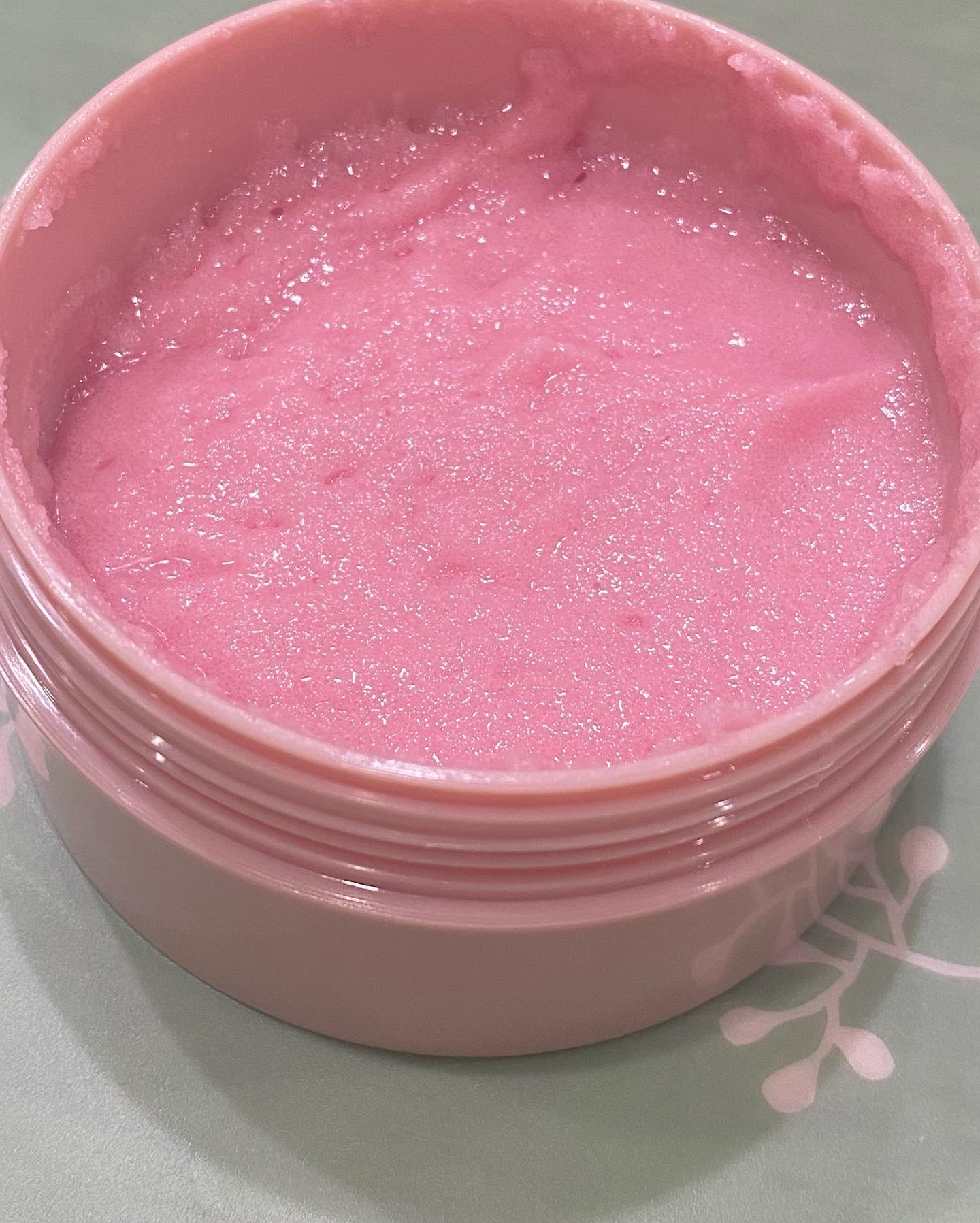 Q+Me スウィート ボム タラソ スクラブ/AGARISM/バスト・ヒップケアを使ったクチコミ（2枚目）